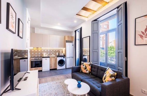 Morvedre Apartment | 🌻Classy Studio Apartment with Unique Design🌻