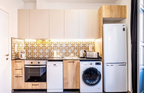 Morvedre Apartment | 🌻Classy Studio Apartment with Unique Design🌻