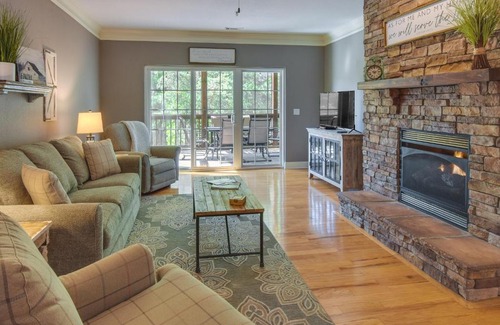 Clayton Apartment | Clayton Resort Getaway with Pool Access, Pickleball!