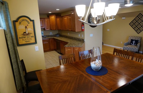 Seaside Heights House | Clean 4BR 3.5 bath condo a block away from the beach In Seaside Heights NJ