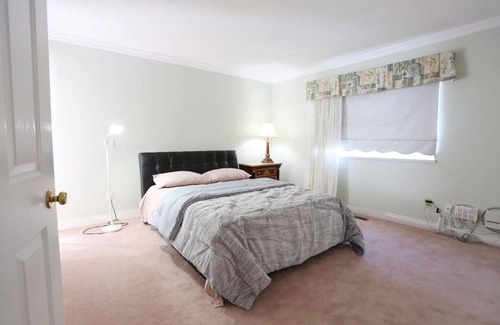 Surrey Newton House | Clean and Comfy 3BR House in Prestigious Sunshine Hills