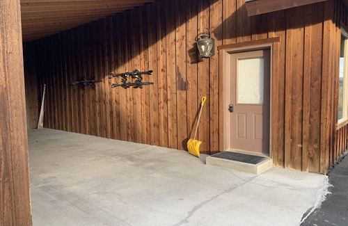 Tetonia House | Clean and cozy home with great amenities and amazing views.