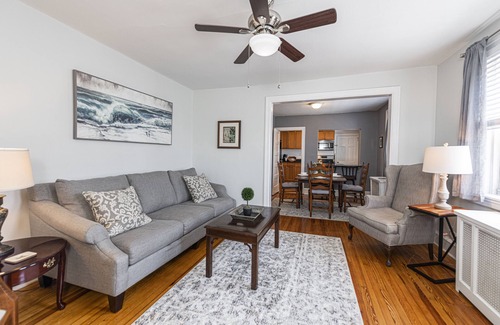 Bryn Mawr Apartment | ★ "Clean, Comfortable & Convenient