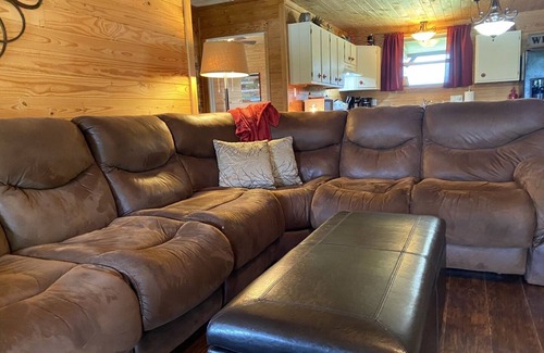 Brookston Cabin | Clean, Comfortable, Cozy Cabin in the Country
