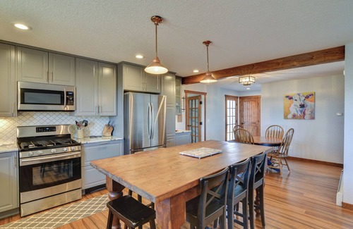 Buena Vista House | Clean & comfortable home near hot springs, wedding venues & downtown Buena Vista