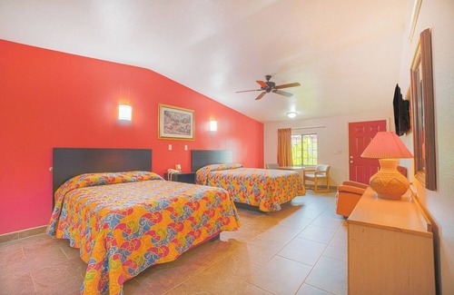 Weslaco Hotel | Clean, Comfortable Room – Perfect Family Stay Near Weslaco Attractions