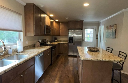Coconino Estates House | CLEAN & COMFY HOME SO CLOSE TO GRAND CANYON, SNOW BOWL & HISTORIC DOWNTOWN