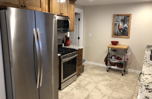 Grants Pass House | Clean & Cozy Cottage in Grants Pass, OR