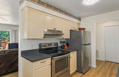 Rockledge House | Clean & Cozy, near USSSA, Viera and Beaches!