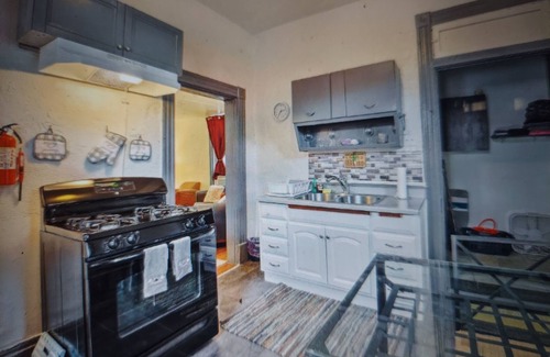 Cincinnati House | Clean Cozy Private Vacation Home w Grill Yard Free Parking OTR is 5 mi sleeps 6