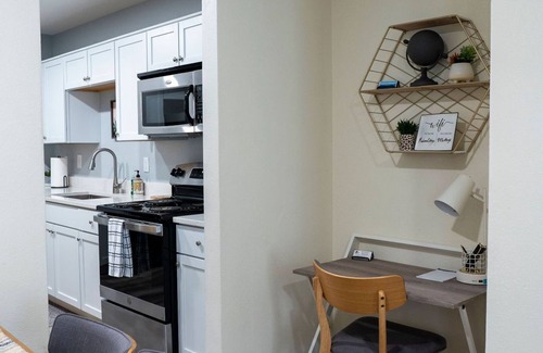 North Charleston House | Clean Guarantee! Stocked with essentials you need.