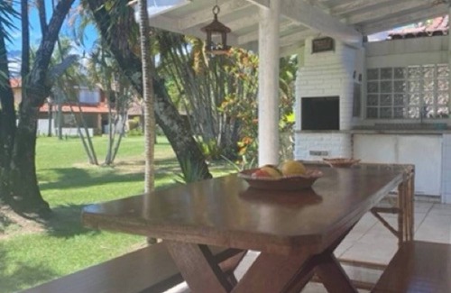 Guaeca House | Clean house just a few steps from Guaecá beach