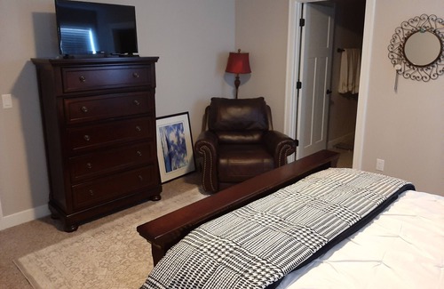 De Forest Condo | Clean new construction