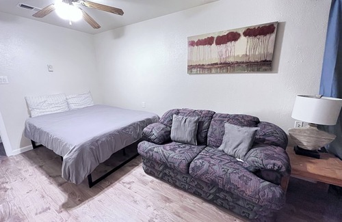 Northeast Heights House | Clean quiet 3BR home with AC, garage and fenced backyard