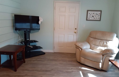 Largo House | Clean spacious 2BR mobile home in great senior community in Largo Florida