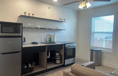 Downtown Omaha Apartment | Clean Studio Walk to Old Market