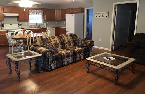 Newcomb House | CLEARFORK CREEK LODGING & RV CAMPGROUND HOUSE