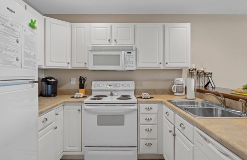 Camdenton Condo | Clearwater 773-2B, a stunning view awaits!