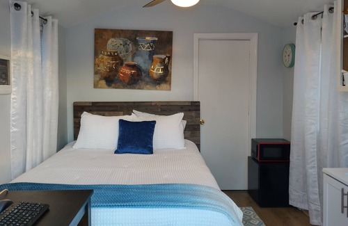 Ronda House | Cleo's Village Blue Ridge Mountains Tiny Homes
