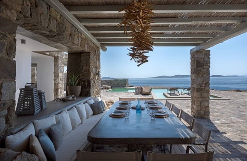 Kanalia House | Cliff Top Luxury Villa Pan has Stunning Views of Aegean Sea