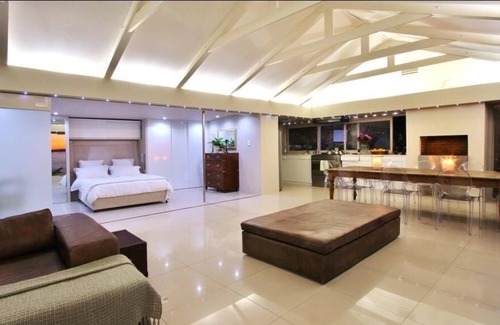 Clifton House | Clifton Bungalow on Beach Mountain and Sea View