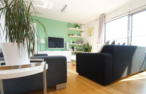 Brighton City Centre Cottage | Clock Tower 2 Central by Brighton Holiday Lets