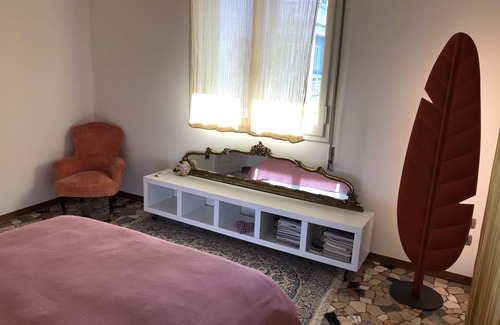 San Donato-San Vitale Villa | CloMoBo Apartment in Villa (with garden)