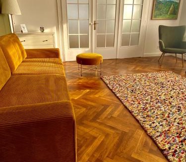 Brasov Apartment | Cloos - Elegant Residence with Panoramic View