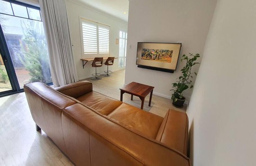 Gnarabup House | Close