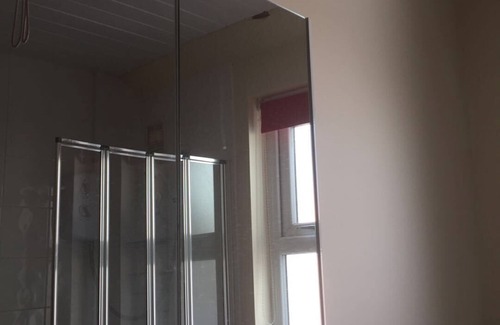 Liverpool House | Close to 3 botanic gardens and seaside, 8 min to city centre by car