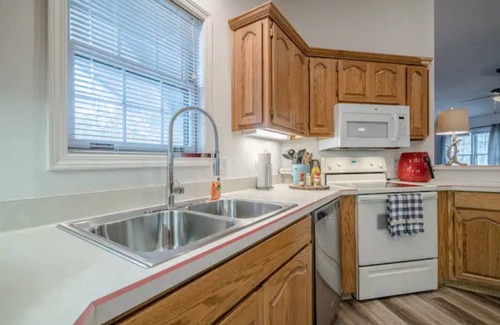 Hot Springs Village House | Close to Beach, Golf, Theme Park, Hiking, Biking Trails