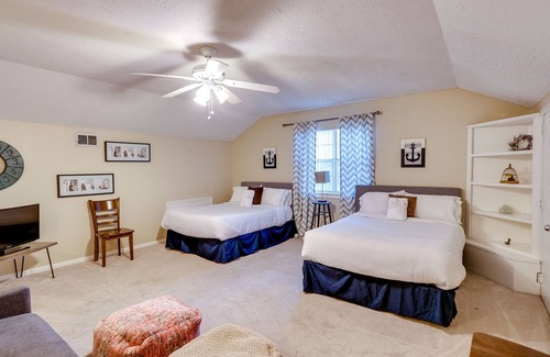 Savannah House | Close to Beach & Downtown Fun-Cozy Coastal Cottage