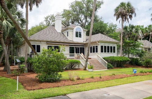 Seabrook Island House | Close to beach & club, beach gear included! 5 bed/4 renovated w/open floor plan