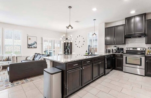 Austin House | Close to CotA & Downtown | Spacious & Cozy | 4BR