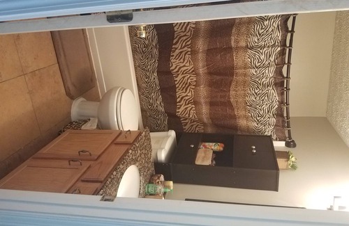 Mableton House | Close to Everything - 1 room in a big house, share with fun, professional
