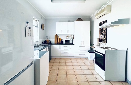 Echuca House | ✔️Close to EVERYTHING - Sprawling Port of Echuca Residence - 9 Guests
