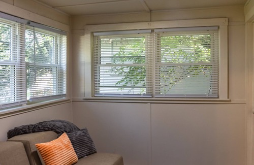 Camp Taylor House | Close to Everything in Louisville!