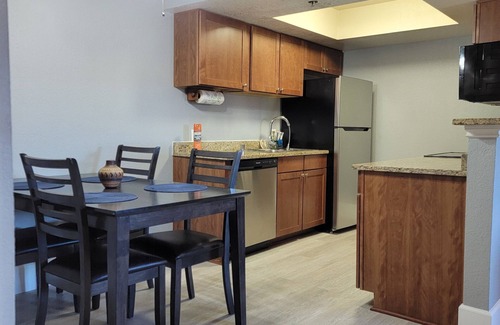 Las Vegas Condo | Close to Las Vegas Strip, 2 Bedroom Condo