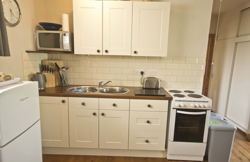 Winfrith Newburgh Cottage | Close to Lulworth Cove and Durdle Door