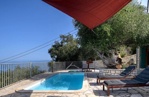 Longos Villa | Close to the beach and enjoying fabulous sea views