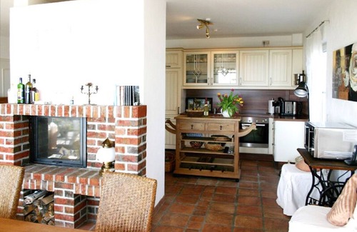 Gohren Apartment | Close to the sea, quiet location, use of swimming pool and sauna - Reethaus Göhren FeWo 01