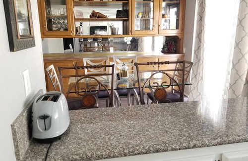 Las Vegas House | Close to the strip 2 miles from las vegas bouleva 4 bedrooms 2 bath whit pool