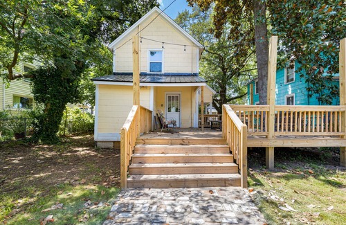 Columbia House | Close to USC & Ft Jackson; Walk to Paved Riverwalk Trail, Cafes & Pubs