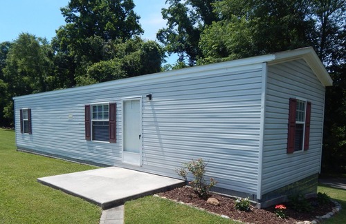 Goldbond House | Close to VT and by the New River