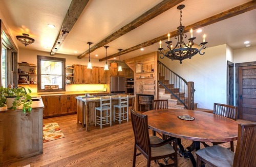 San Juan River Village House | Close to Wolf Creek, Private San Juan River Frontage, Quiet! A/C