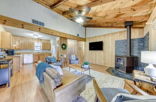 Cloudcroft House | Cloudcroft Mountain Retreat about 5 Mi to Skiing!