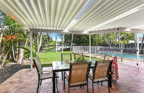 Noosaville House | Clouds End