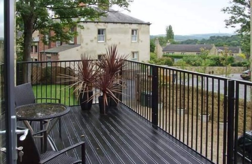 Almondbury Cottage | CLOUDS HILL, family friendly, luxury holiday cottage in Almondbury