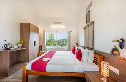Mananthavady Hotel | Clouds View Nature Resort