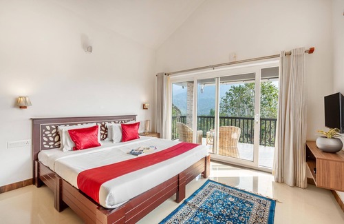 Mananthavady Hotel | Clouds View Nature Resort